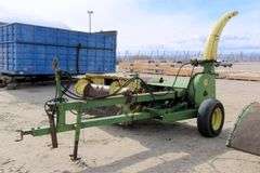 B-928 John Deere Forage Chopper