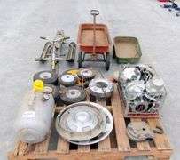 B-1027  Wagons + Wheels + Air Tank