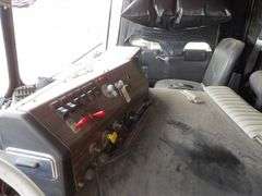 B-801 1974 Kenworth Cabover Truck