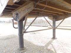 B-1164  1999 Stoughton Semi Trailer