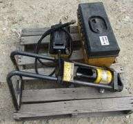 B-1005 Parker Hydraulic Fitting Press