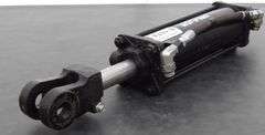 B-1074 Delavan Hydraulic Cylinder