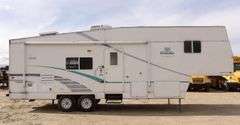 B-930  2001 Prowler 315X Travel Trailer