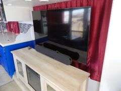 B-136 2004 Gulfstream Atrium 41' Motorhome