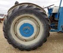 B-1110  Ford Tractor