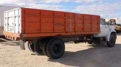 B-1030 1976 Chevy C65 Grain Truck
