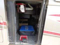 B-136 2004 Gulfstream Atrium 41' Motorhome