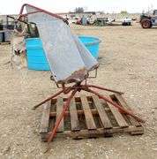 B-1112  Livestock Feeder