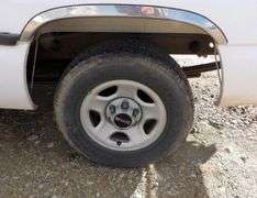 B-579  2004 GMC Sierra 1/2 Ton Pickup