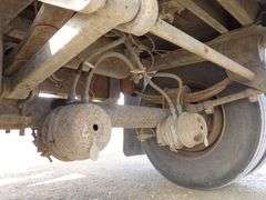 B-1165 1997 Stoughton Semi Trailer