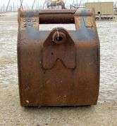 B-952  Backhoe Bucket