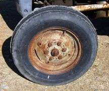 B-1124  Massey Ferguson Tractor