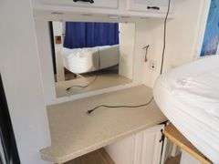 B-136 2004 Gulfstream Atrium 41' Motorhome