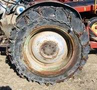 B-1124  Massey Ferguson Tractor