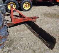 B-1124  Massey Ferguson Tractor