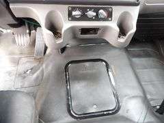 B-765  2005 Freightliner Reefer Truck