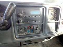 B-579  2004 GMC Sierra 1/2 Ton Pickup