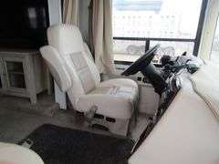B-136 2004 Gulfstream Atrium 41' Motorhome