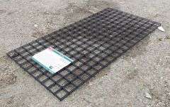 B-170  KJ Wire Mesh Panels 6.6'x3.3'