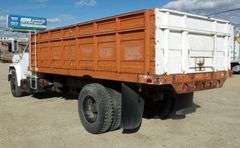B-1030 1976 Chevy C65 Grain Truck