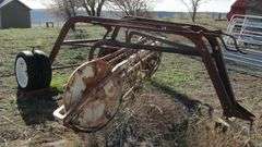 B-823 International Hay Rake