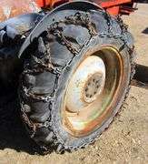 B-1124  Massey Ferguson Tractor