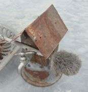 B-1028  Yard Art + Bird House + Antlers