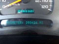 B-579  2004 GMC Sierra 1/2 Ton Pickup