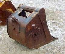 B-952  Backhoe Bucket