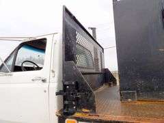 B-739 1991 Ford F-800 Flatbed with Water Tank