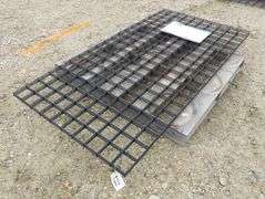 B-172  KJ Wire Mesh Panels 6.6'x3.3'