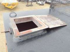 B-739 1991 Ford F-800 Flatbed with Water Tank