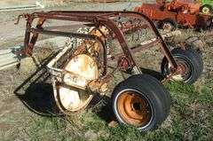 B-823 International Hay Rake