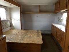 B-930  2001 Prowler 315X Travel Trailer