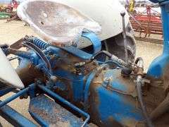 B-1110  Ford Tractor