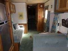 B-925 1992 Sandpiper 5th Wheel Travel Trailer