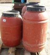 B-592 Plastic Barrels