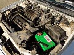 B-339  1995 Nissan Maxima