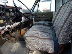 B-1030 1976 Chevy C65 Grain Truck