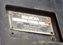 B-850 2003 Utility Van Trailer 32 1/2'