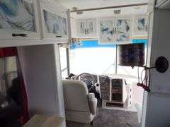 B-136 2004 Gulfstream Atrium 41' Motorhome