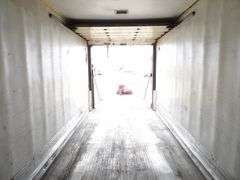 B-765  2005 Freightliner Reefer Truck