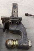 B-507  Receiver Hitches & Shop Stock