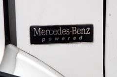 B-765  2005 Freightliner Reefer Truck