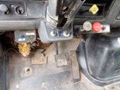 B-739 1991 Ford F-800 Flatbed with Water Tank