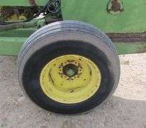 B-928 John Deere Forage Chopper