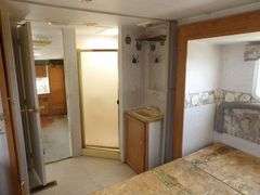 B-930  2001 Prowler 315X Travel Trailer