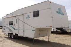 B-930  2001 Prowler 315X Travel Trailer
