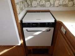 B-930  2001 Prowler 315X Travel Trailer