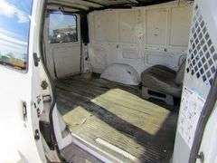 B-692  2000 GMC Safari Utility Van